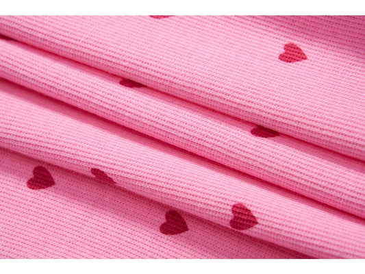 Růžové tričko se srdíčky z jemné bavlny