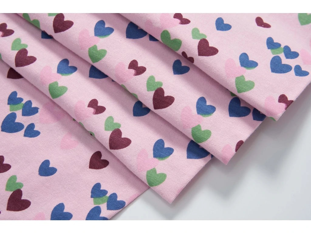 České dámské pyžamo s dlouhým rukávem a SRDÍČKY