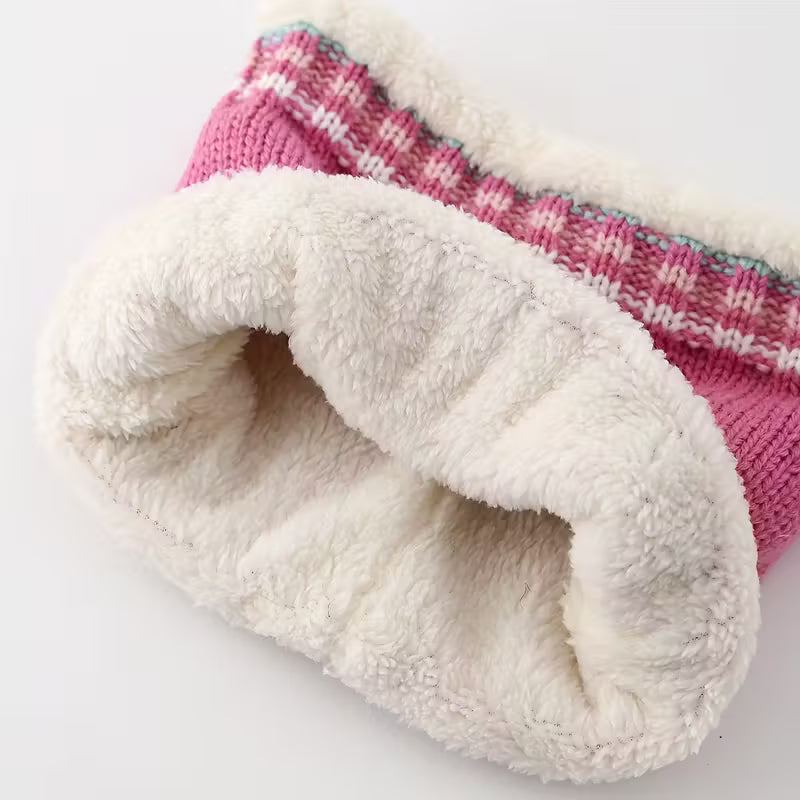 Růžová sada 3 ks –  pletená čepice s kresleným jednorožcem 🦄