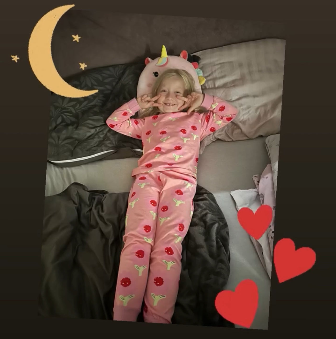 Dívčí pyžamo KYTIČKY nosí snílek měsíce ŘÍJEN